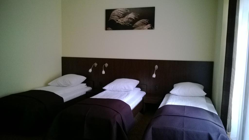 Yuca Hotel Lodź Ruang foto