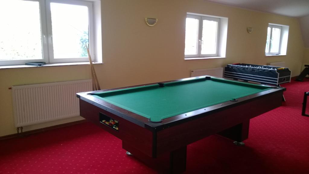 Yuca Hotel Lodź Bagian luar foto